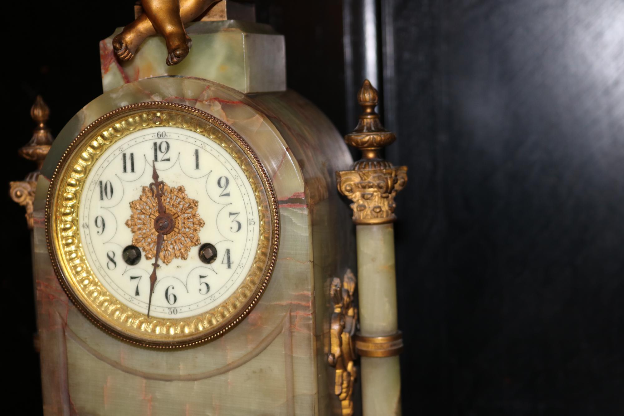 Clock; onix;bronze;gilded;marti;paris